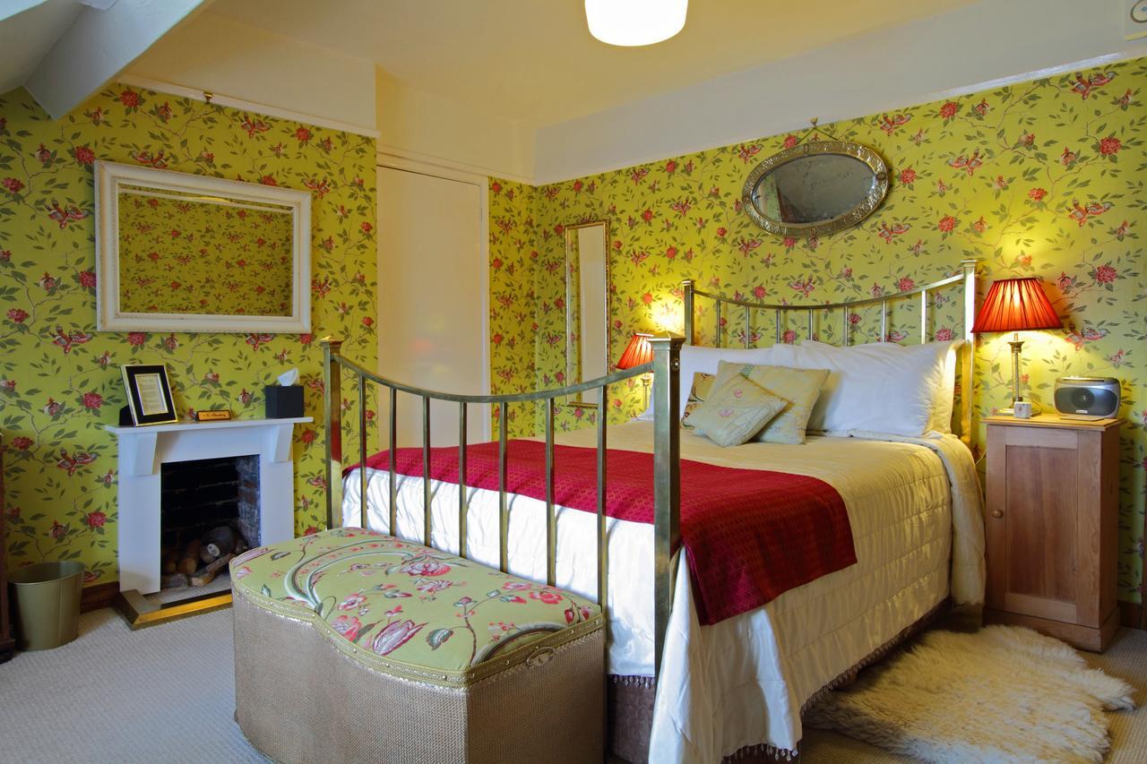 Hotel Victoria House à Church Stretton Extérieur photo